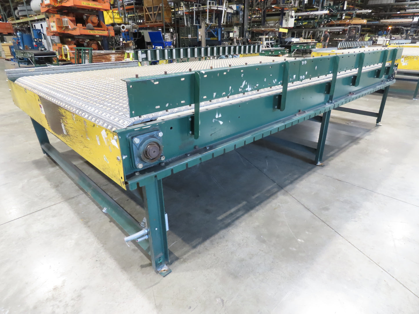 UMD 8' 8"W x 15' MatTop Plastic Roller Belt Conveyor 98"BF 3PH Belt Drive 112FPM