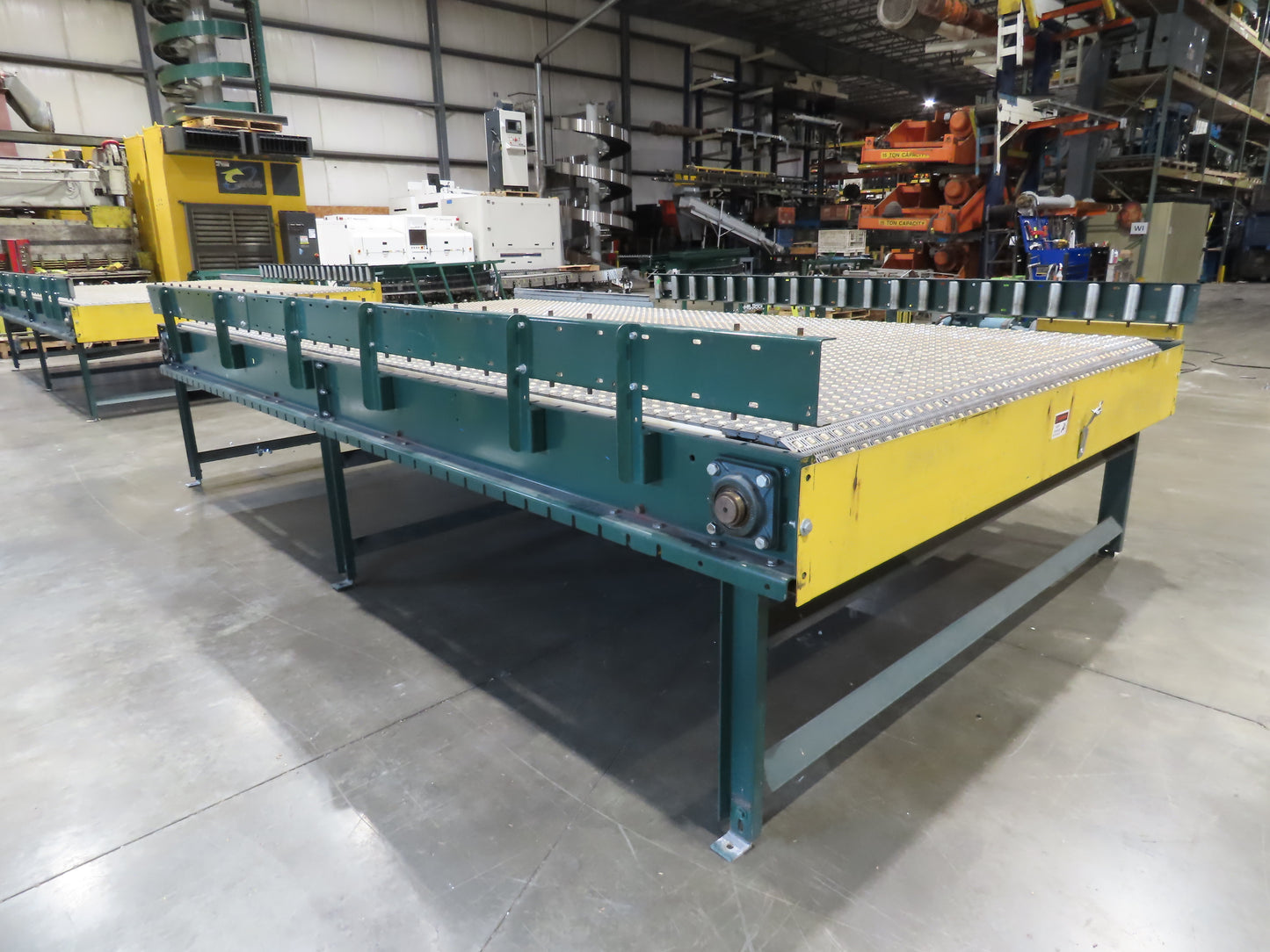 UMD 8' 8"x 15' MatTop Plastic Roller Belt Conveyor 98"BF 3PH Belt Drive 265FPM