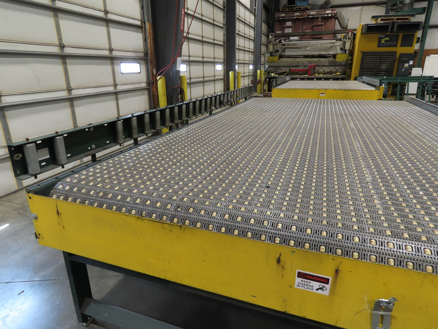 UMD 8' 8"x 15' MatTop Plastic Roller Belt Conveyor 98"BF 3PH Belt Drive 265FPM