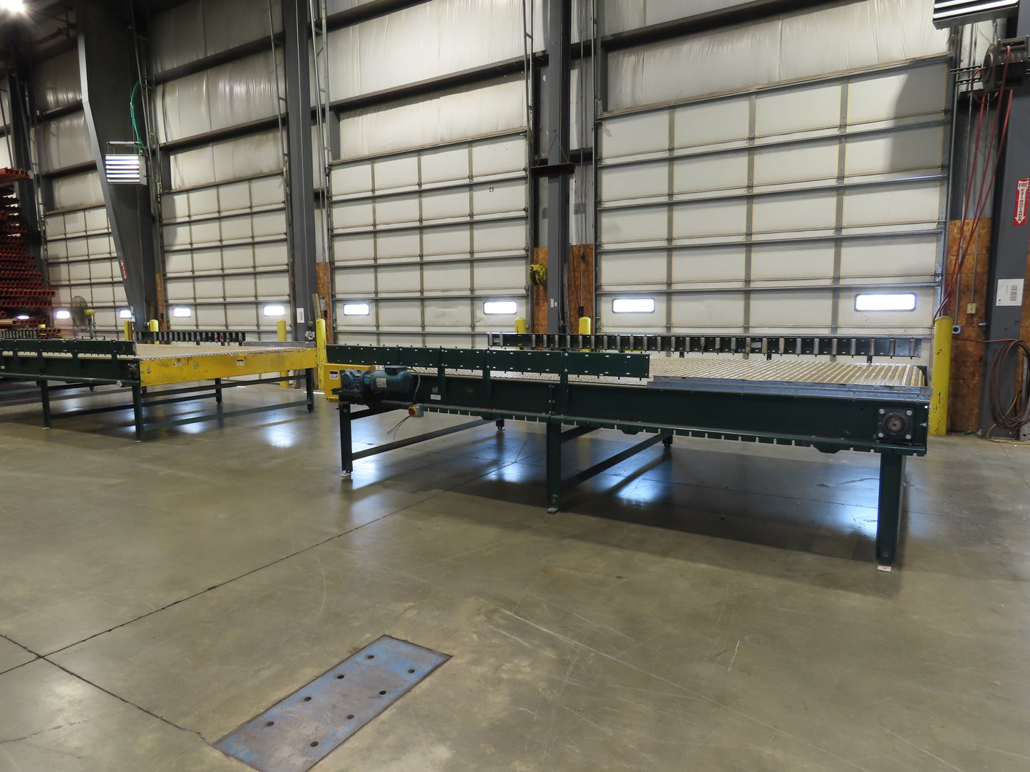 UMD 8' 8"x 15' MatTop Plastic Roller Belt Conveyor 98"BF 3PH Belt Drive 265FPM