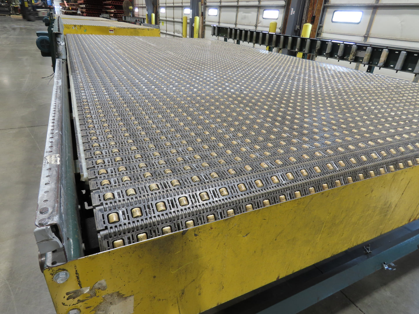 UMD 8' 8"x 15' MatTop Plastic Roller Belt Conveyor 98"BF 3PH Belt Drive 265FPM