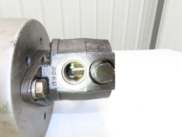 Hyster E50XM-33 Forklift Power Steering Pump Barnes 325186 With Motor 	8504046