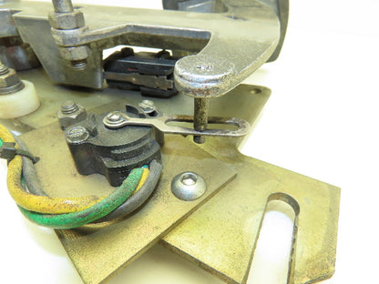 Hyster E50XM-33 Electric Forklift Accelerator Pedal Assembly With Potentiometer