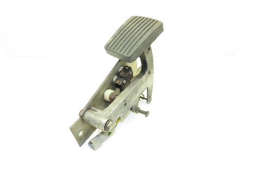 Hyster E50XM-33 Electric Forklift Accelerator Pedal Assembly With Potentiometer