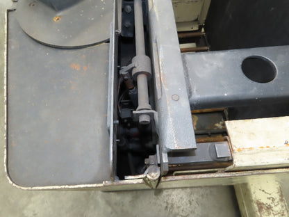 Crown 40WTL Straddle Pallet Stacker Forklift 4000 lb Lift 130" Max 24V 1351H