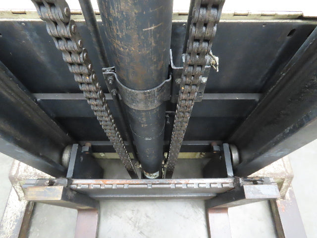 Crown 40WTL Straddle Pallet Stacker Forklift 4000 lb Lift 130" Max 24V 1351H