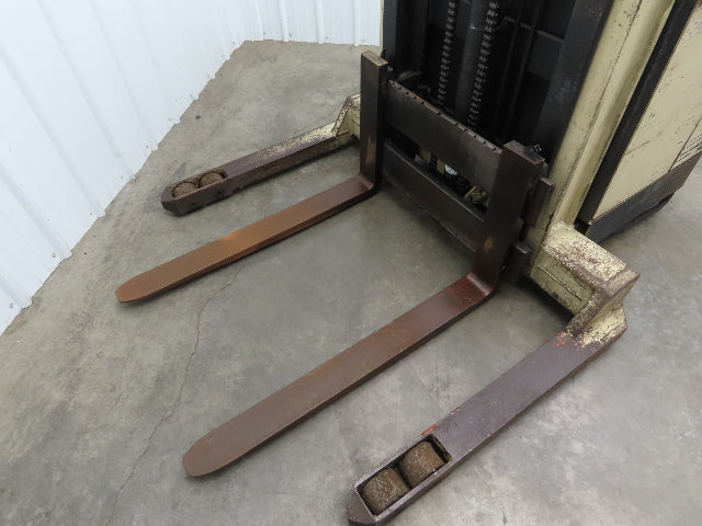 Crown 40WTL Straddle Pallet Stacker Forklift 4000 lb Lift 130" Max 24V 1351H