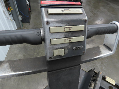 Crown 40WTL Straddle Pallet Stacker Forklift 4000 lb Lift 130" Max 24V 1351H