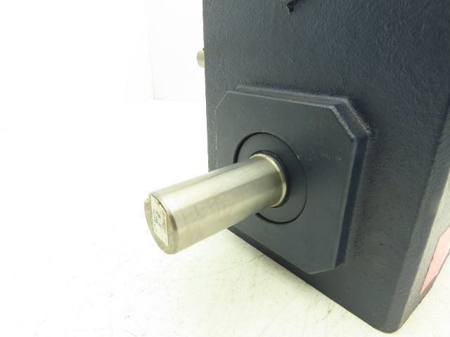 Grove Gear Ironman GR-B-824-60-R Worm Gearbox 60:1 Reducer 1Hp 29rpm RH Output