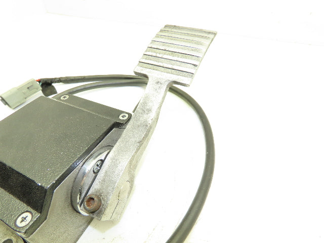Landoll Curtis FP-6 Electric Bendi Forklift Accelerator Pedal & Potentiometer