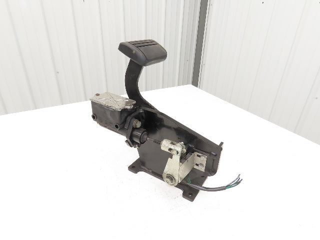 Landoll B30/42E180D Forklift Brake Pedal & Master Cylinder Assembly Cut Cord