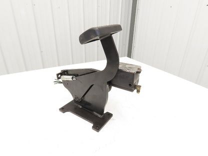 Landoll B30/42E180D Forklift Brake Pedal & Master Cylinder Assembly Cut Cord