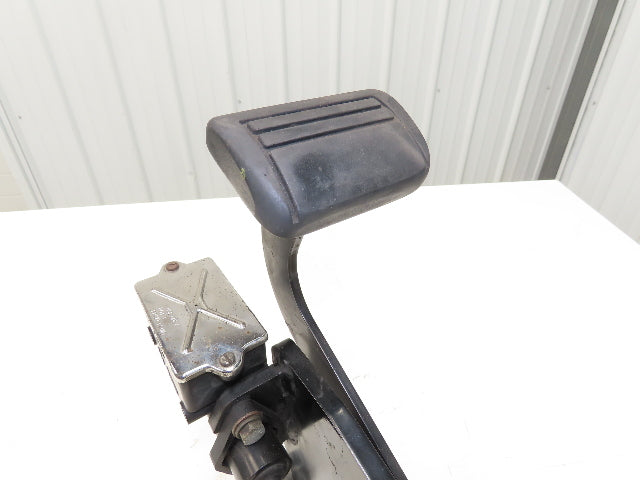 Landoll B30/42E180D Forklift Brake Pedal & Master Cylinder Assembly Cut Cord