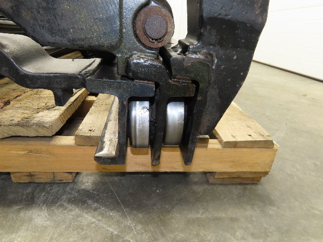 Hyster E50XM-33 Forklift Mast 189" 3-Stage Tilt Class 2 Electric 4950lbs