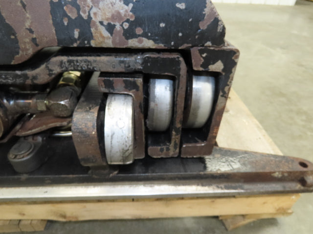 Hyster E50XM-33 Forklift Mast 189" 3-Stage Tilt Class 2 Electric 4950lbs