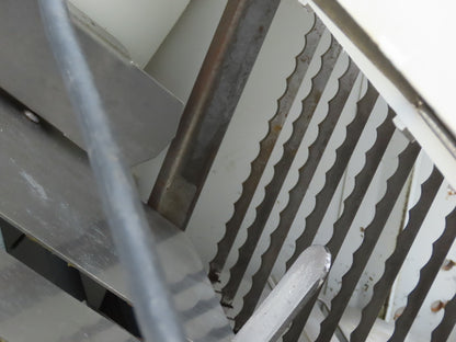 Oliver 797-G Bread Slicer Gravity Feed Bread Slicer 1/2" Slice 32 Blade 120V 1Ph