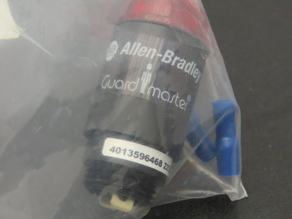 Allen Bradley 440A-A17123 Indicator, 1/2in NPT, Pilot Light-Red Lens Lot of 2