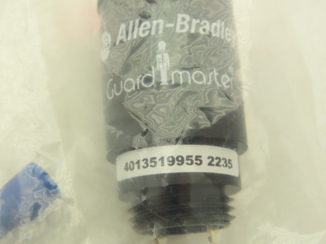 Allen Bradley 440A-A17123 Indicator, 1/2in NPT, Pilot Light-Red Lens Lot of 3