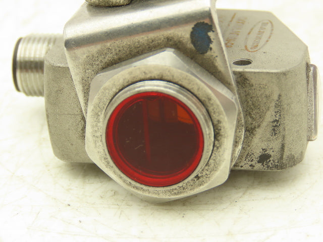 Banner Q4XTBLAF300-Q8 Photoelectric Laser Proximity Sensor w/Mounting Bracket