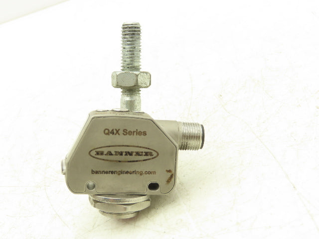 Banner Q4XTBLAF300-Q8 Photoelectric Laser Proximity Sensor w/Mounting Bracket