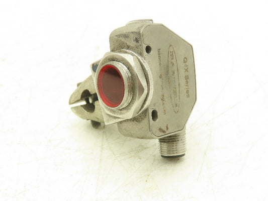 Banner Q4XTBLAF300-Q8 Photoelectric Laser Proximity Sensor w/Mounting Bracket