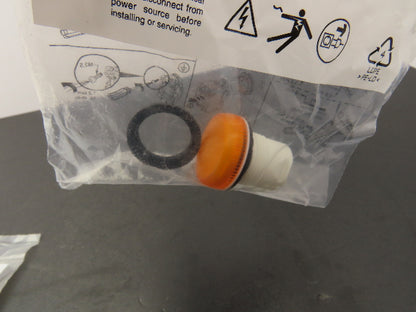 Allen Bradley 800FP-P0 Pilot Light/Amber Lens With Gasket Series A Lot of 5