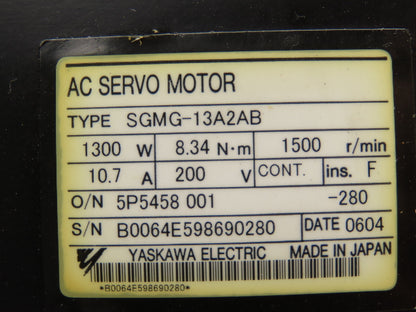 Yaskawa SGMG-13A2AB AC Servo Motor 1300W 1500 RPM 200V UTOPH-81AWF