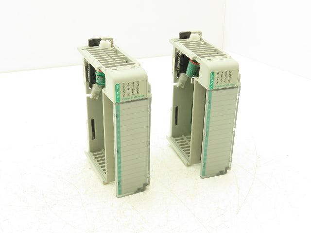 Allen Bradley 1769-OB16P Compact I/O 24VDC F/W 3.1 Output Module Ser B Lot of 2