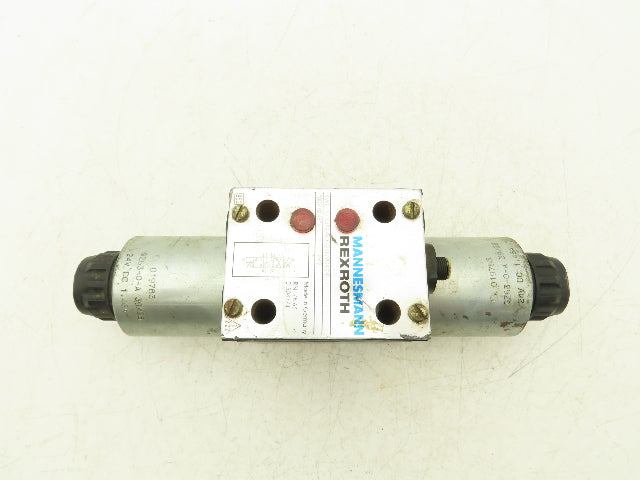 Rexroth 4WE 10 Q32/CG24N9DK24L Hydraulic Directional Solenoid Valve 24VDC