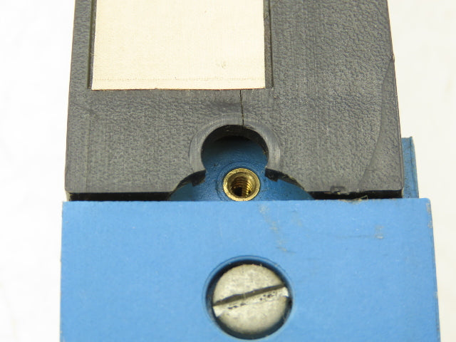 Allen Bradley 1778-OAA Pivot Arm AC Output Assembly Broken Plastic Lot Of 8