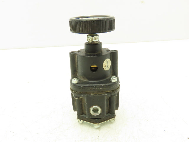 Fairchild 1022 Pressure Regulator 0.5-10 PSI Range 250 PSI Max 1/4" NPT