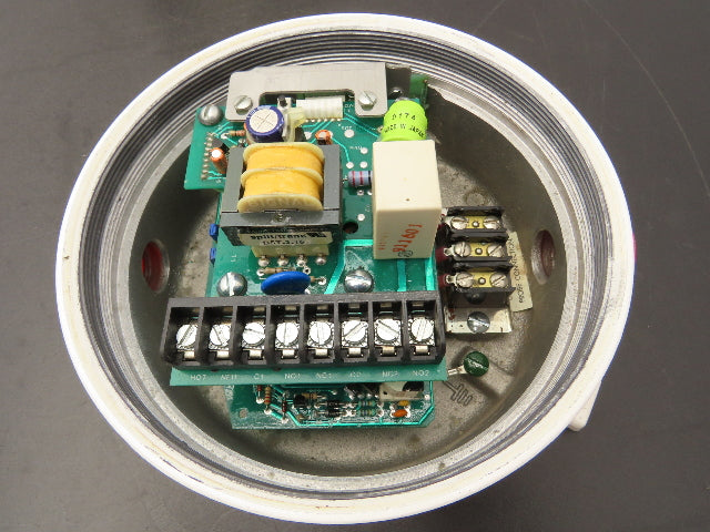 Bindicator RF12E01X1 RF Series Level Transmitter Sensor 120VAC 3/4" NPT Haz Loc