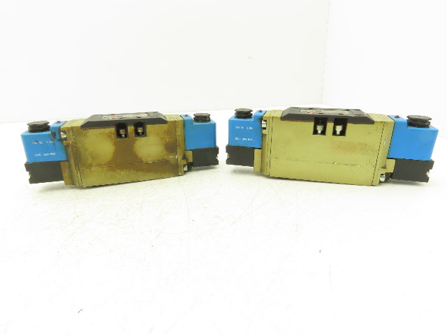 Ross W6577A2401 Pneumatic Double Solenoid Valve 24VDC 5/3-way  Lot of 2