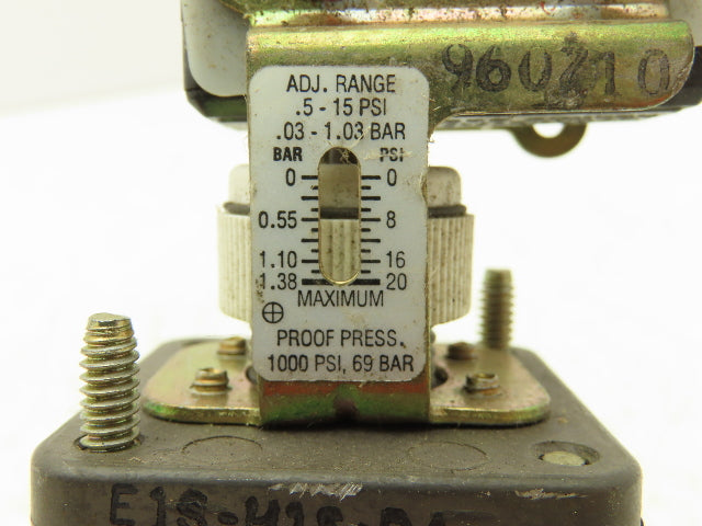 Barksdale E1S-H15-P4 Adjustable Pressure Switch 0.5-15PSI 10A 125/250V 1/8" NPT
