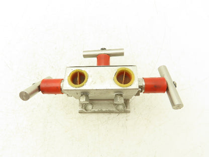 Hoke 8122F8Y Trifold Manifold Needle Valve T Handle 1/2" NPT W/Bleed & Purge