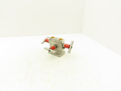 Hoke 8122F8Y Trifold Manifold Needle Valve T Handle 1/2" NPT W/Bleed & Purge