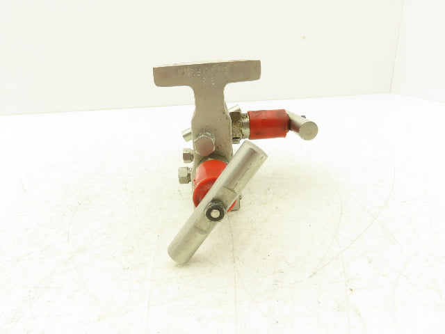 Hoke 8122F8Y Trifold Manifold Needle Valve T Handle 1/2" NPT W/Bleed & Purge