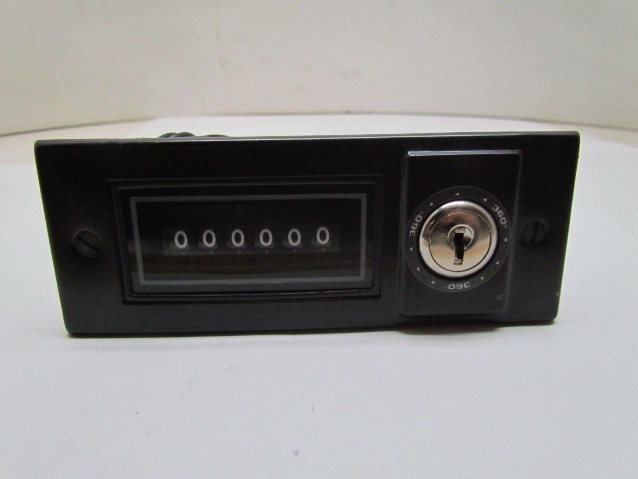 Eagle Signal PCC-15 230VAC Counter