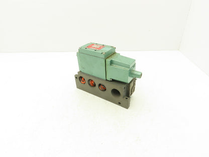 Numatics 34SAD415K013A Solenoid Valve w/ Manifold Block 120V 150 PSI 1/2" NPT