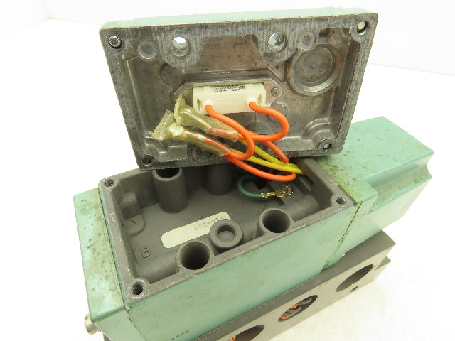 Numatics 34SAD415K013A Solenoid Valve w/ Manifold Block 120V 150 PSI 1/2" NPT