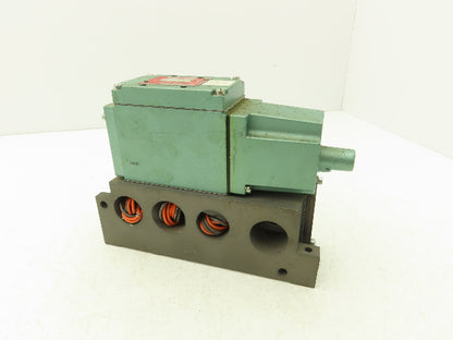 Numatics 34SAD415K013A Solenoid Valve w/ Manifold Block 120V 150 PSI 1/2" NPT