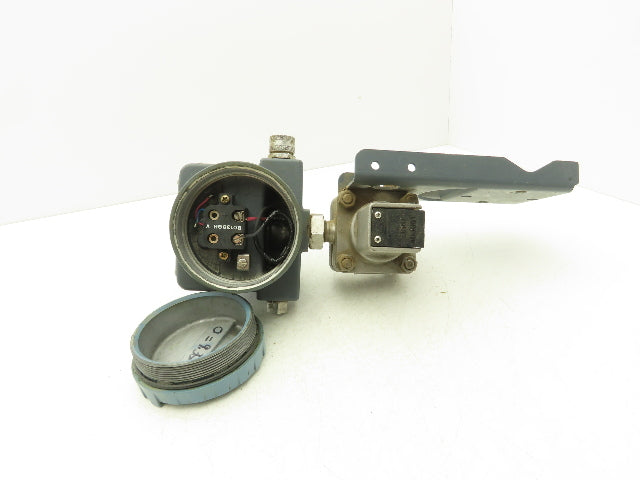 Foxboro 821GM-IS1NH2 EW Electronic Pressure Transmitter 65VDC 600PSI W/Bracket