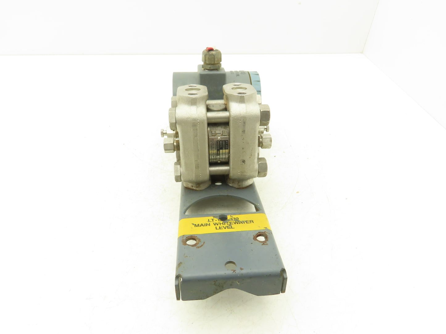 Foxboro 823DP-D3S1NHO Pressure Transmitter 12.5-42VDC 1500PSI W/Bracket No Cap