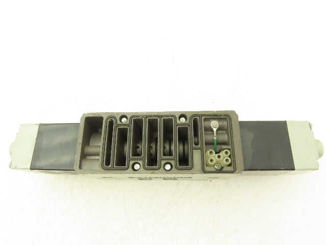 Numatics 123SS73BK000030  Pneumatic Solenoid Valve 150 PSIG 50/60HZ 120V