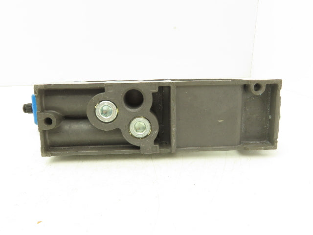 Numatics 124BB515MP00061 Solenoid Pilot Valve With Manifold 24VDC 4 Watt Coils