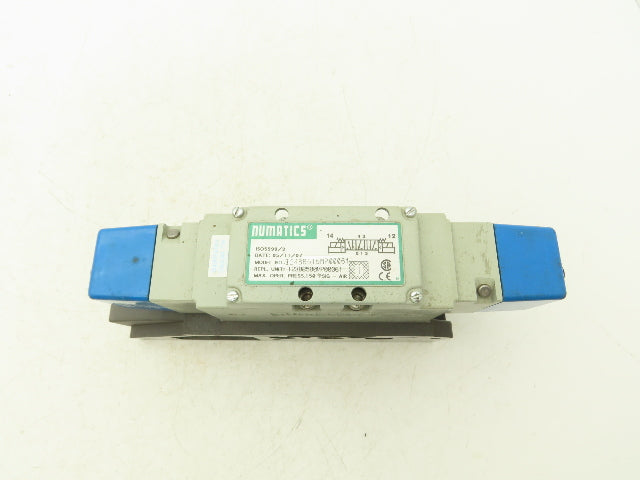 Numatics 124BB515MP00061 Solenoid Pilot Valve With Manifold 24VDC 4 Watt Coils