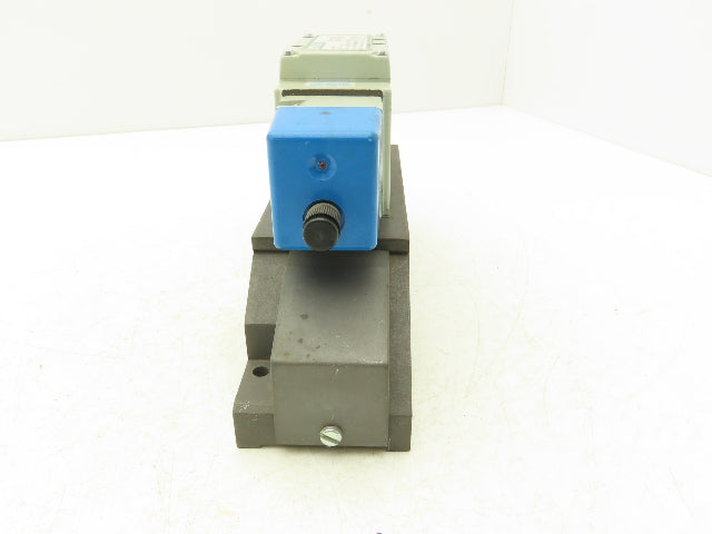 Numatics 124BB515MP00061 Solenoid Pilot Valve With Manifold 24VDC 4 Watt Coils