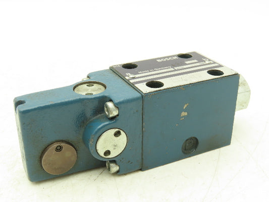 Bosch 081WV06P1V7004GD0 Manual Directional Valve 3-Pos Maintained *No Lever*