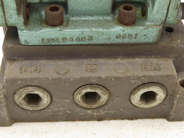 Numatics 33HLD4430 Directional Manual Lever Valve 2-Position 5-Port 1/2"NPT