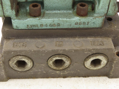 Numatics 33HLD4430 Directional Manual Lever Valve 2-Position 5-Port 1/2"NPT